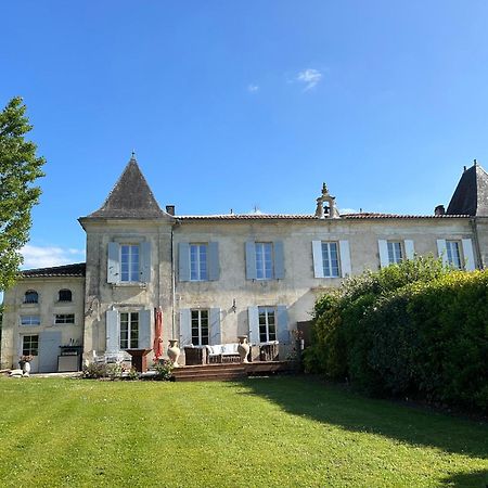 Bed and Breakfast Domaine De La Gemoliere Gémozac Esterno foto