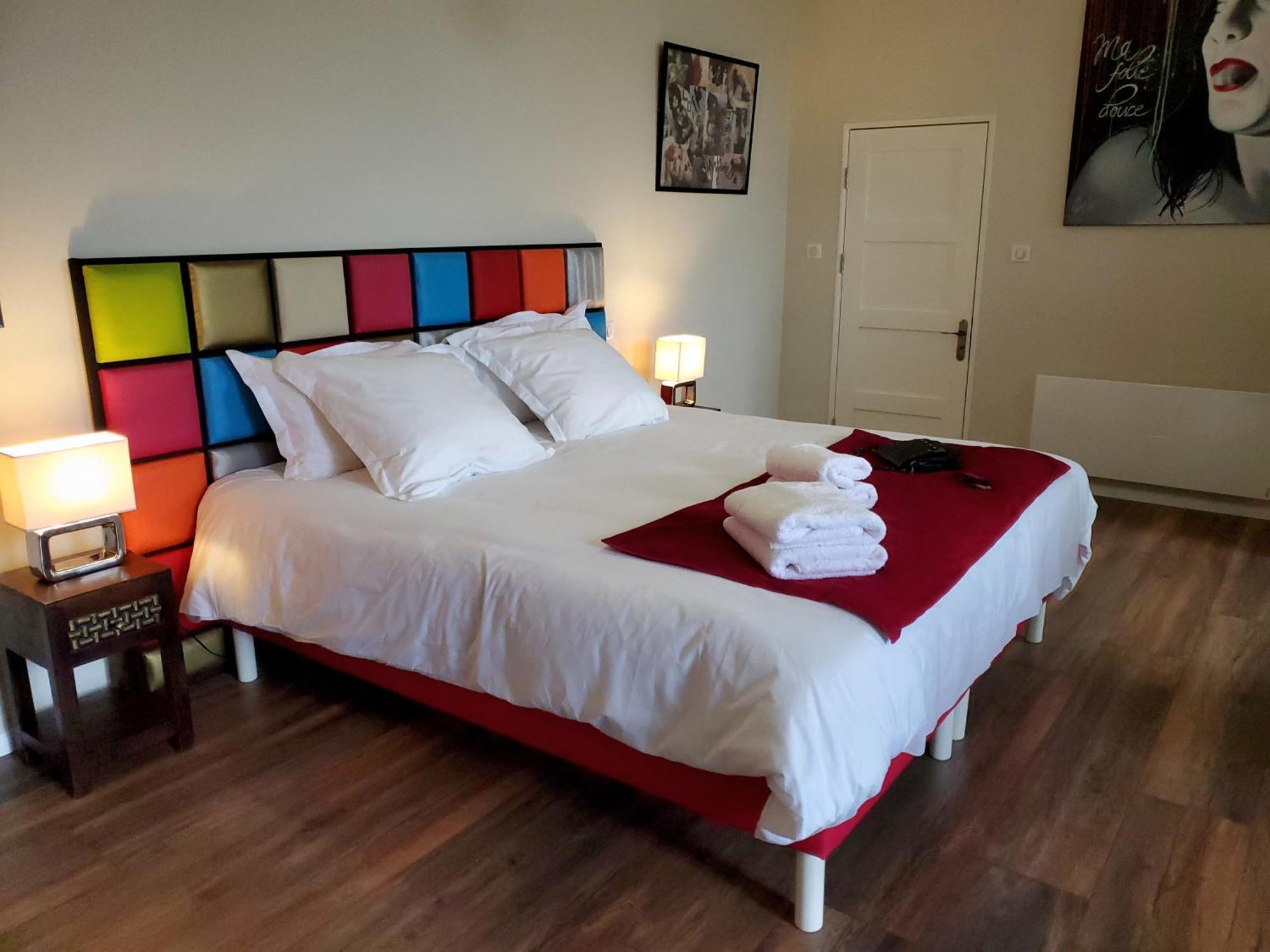 Bed and Breakfast Domaine De La Gemoliere Gémozac Esterno foto